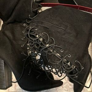 Wore once, cute laced boots.